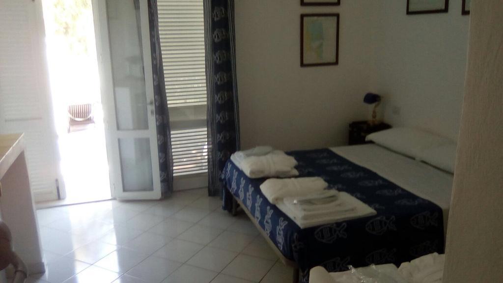 Cala Cavone Guest House Ponza Eksteriør bilde