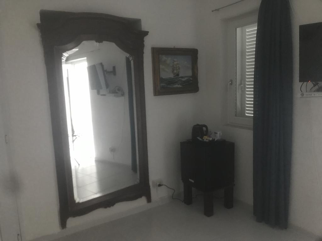 Cala Cavone Guest House Ponza Eksteriør bilde